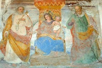 Pieve di San Pietro - Affresco Portale Ingresso